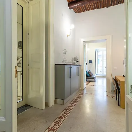 Duomo 22 - Bh 50 نابولي